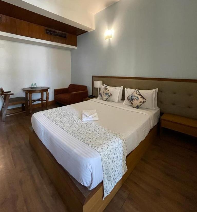 Hotel Tragopan Dimāpur Extérieur photo