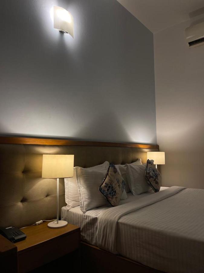 Hotel Tragopan Dimāpur Extérieur photo