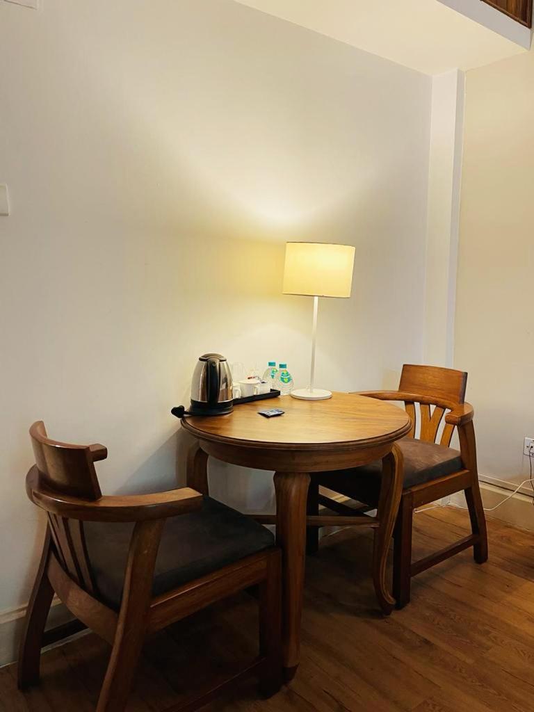 Hotel Tragopan Dimāpur Extérieur photo